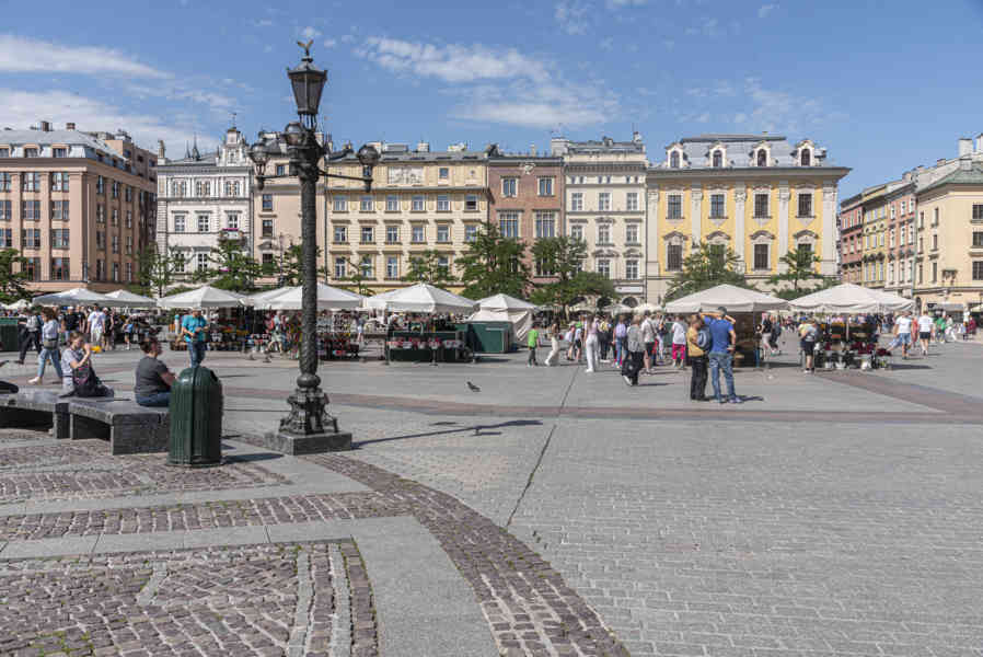 Polonia - Cracovia 001 - plaza Mayor del Mercado.jpg
